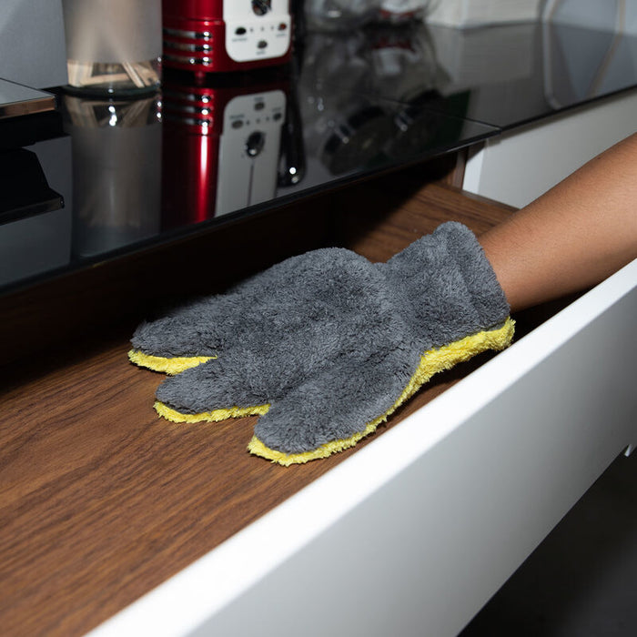 Chemical Guys MIC510 The Stranger Helpful Handy Mitt