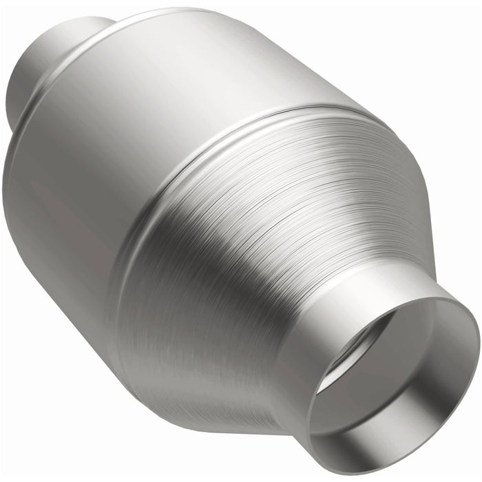 Magnaflow 51656 MagnaFlow Conv Univ 2.5in Inlet/Outlet Center/Center Round 3in Body L x 5in W x 8.75in Overall L