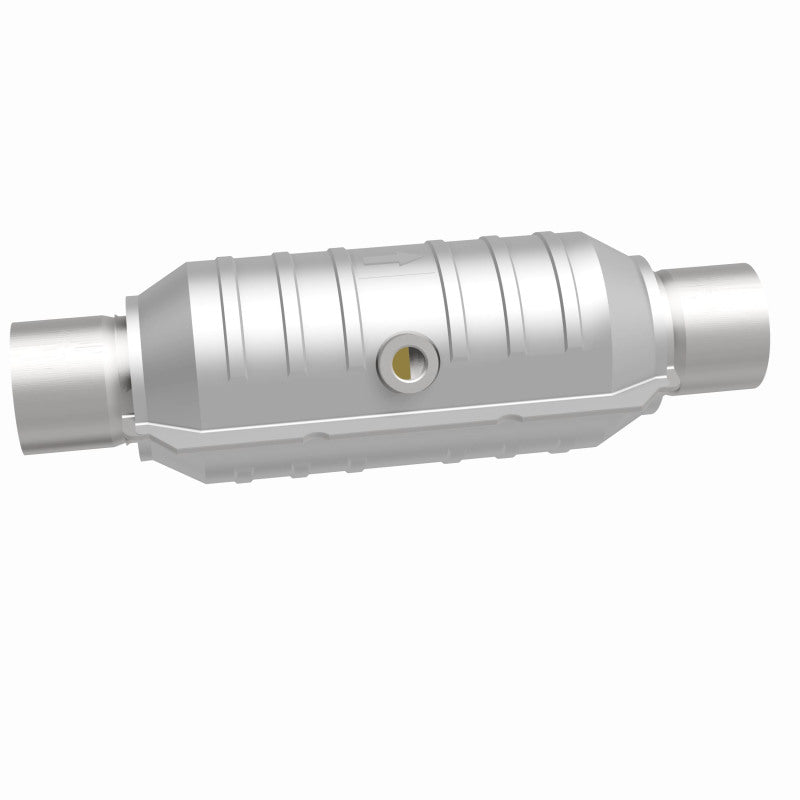Magnaflow 51356 MagnaFlow Conv Univ 2.5in Inlet/Outlet Center/Center Round 11in Body L x 5.125in W x 15in Overall L