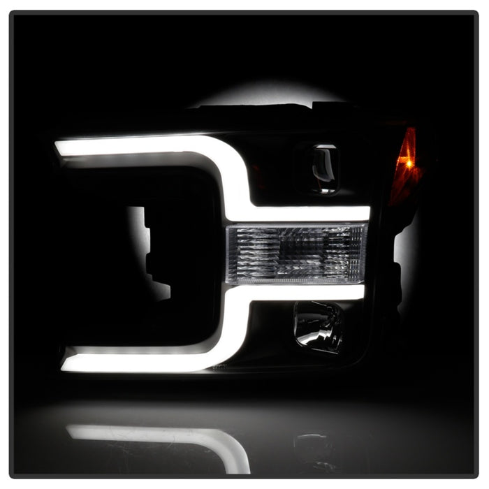 SPYDER 5086624 Spyder 18-19 Ford F-150 Projector Headlights - Halogen Model Only - Black PRO-YD-FF15018-LB-BK
