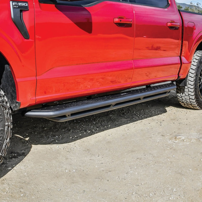 Westin 58-53945 15-19 Ford F-150 SuperCrew / 17-19 Ford F-250/350 Crew Cab Outlaw Nerf Step Bars