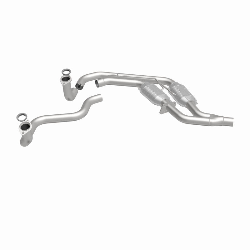 Magnaflow 23479 MagnaFlow Conv DF GM 89 92 (2.5in Tubing)