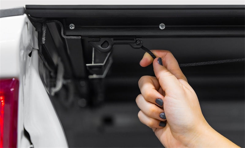 Access B3050029 LOMAX Tri-Fold Cover 16-20 Toyota Tacoma 6in Box Split Rail - Black Urethane