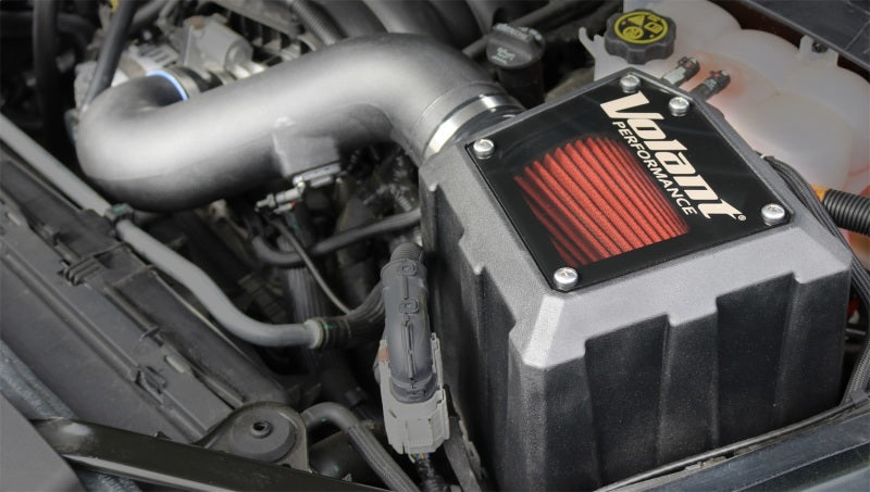 Volant 15953D 19-21 Chevrolet Silverado 1500/GMC Sierra 1500 5.3L Dry Filter Closed Box Air Intake Syste