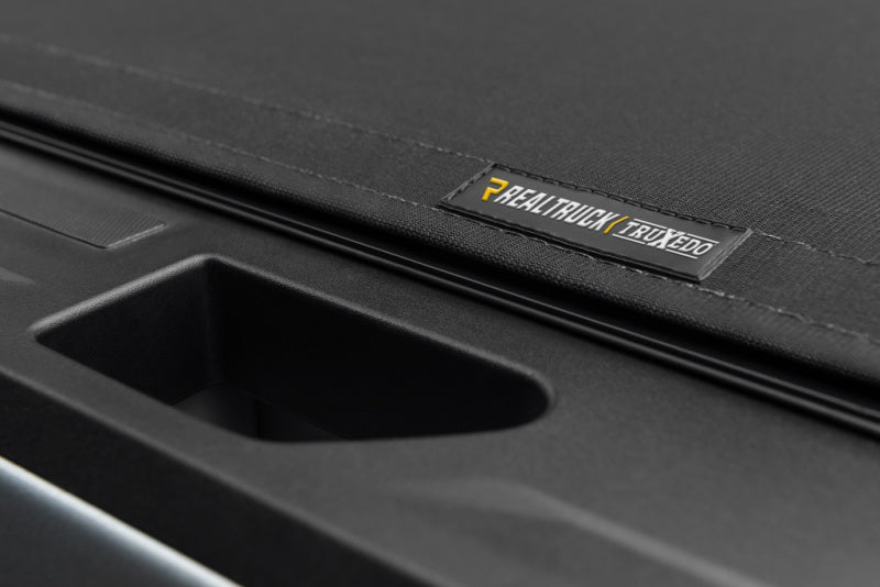 Truxedo 1450001 2023 GMC Canyon / Chevrolet Colorado 5ft 2in Bed Pro X15 Tonneau Cover - Matte Black
