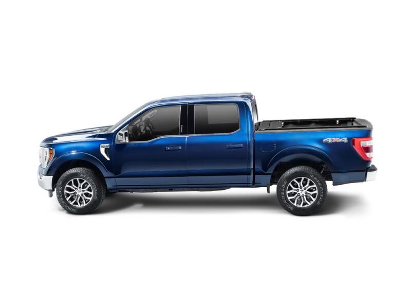 Retrax T-80383 17-18 Super Duty F-250-350 Short Bed PRO XR