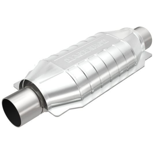 Magnaflow 51006 MagnaFlow Conv Univ 2.5in Inlet/Outlet Center/Center Oval 12in Body L x 6.5in W x 16in Overall L