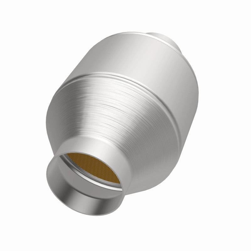 Magnaflow 51656 MagnaFlow Conv Univ 2.5in Inlet/Outlet Center/Center Round 3in Body L x 5in W x 8.75in Overall L
