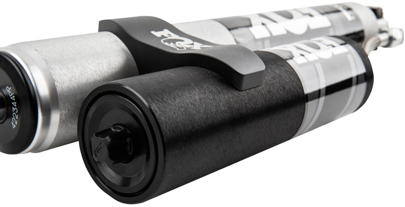 FOX 985-24-243 Fox 20+ GM 2500/3500 HD 2.0 Performance Series Smooth Body Reservoir Rear Shock 0-1in Lift
