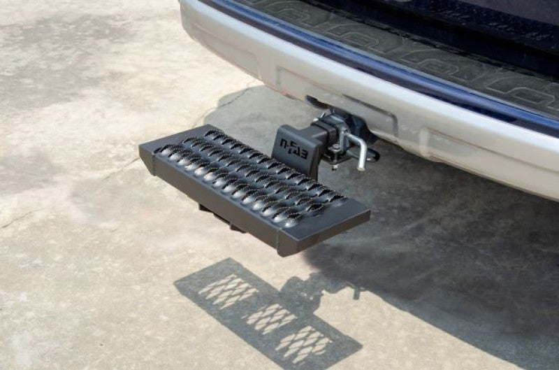 N-Fab GHS2018-TX Universal Growler Hitch Step - 2in Receiver