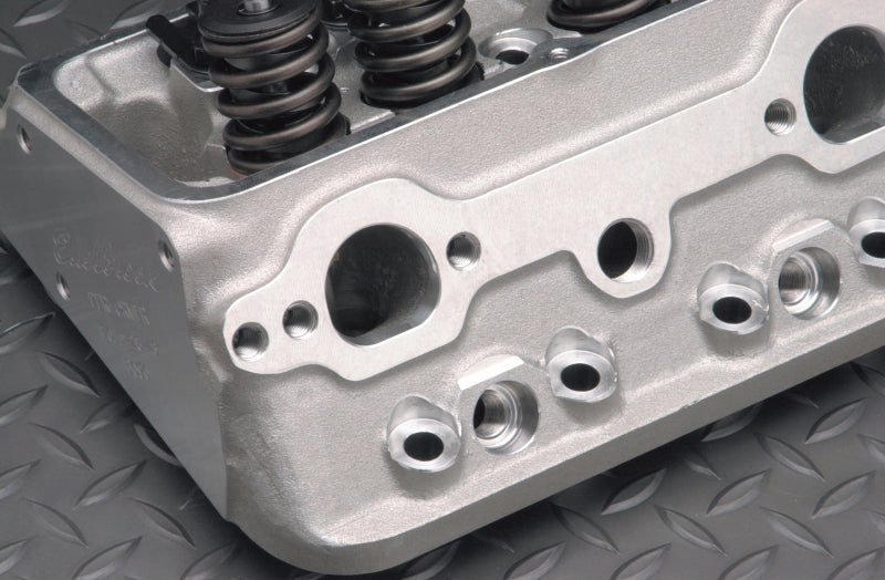 Edelbrock EDE60759 SBC Performer Cylinder Head - Assm.