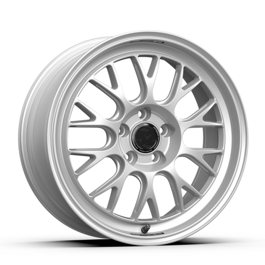 fifteen52 RSHRS-88551+42 Holeshot RSR 18x8.5 5x112 42mm ET 57.1mm Center Bore Radiant Silver