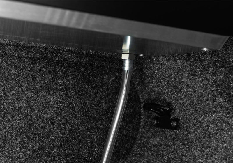 Roll-N-Lock LG131M 2021 Ford F-150 67.1in M-Series Retractable Tonneau Cover