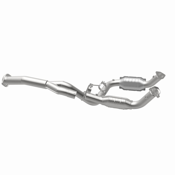 Magnaflow 21-252 MagnaFlow Conv Direct Fit 11-16 Chevrolet Silverado 2500HD/3500HD / GMC Sierra 2500HD/3500HD