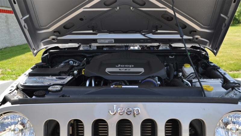 Volant 17636 12-18 Jeep Wrangler 3.6L V6 Pro5 Closed Box Air Intake System
