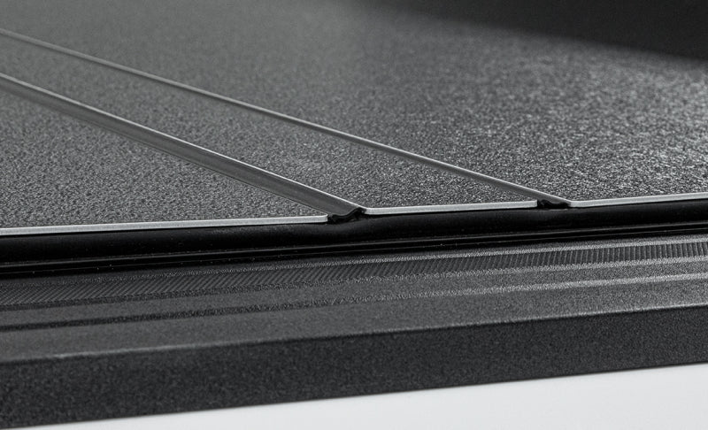 Access B1050099 ACC LOMAX Tri-Fold Cover