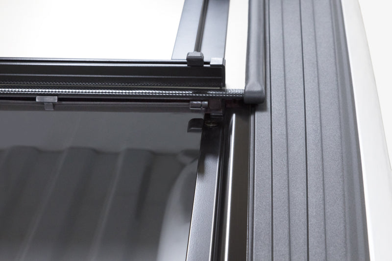 Access B1040019 LOMAX Tri-Fold 09-17 Dodge RAM 1500 5ft 7in Short Bed (w/o RamBox Cargo Management Sytem)