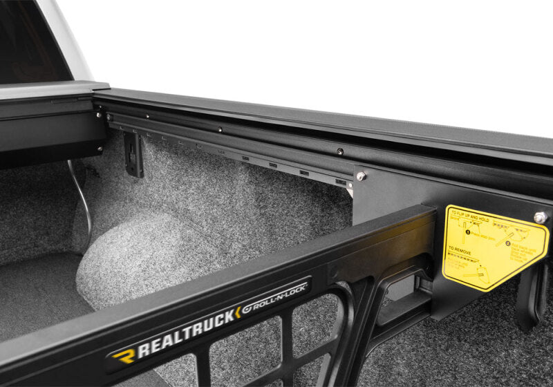 Roll-N-Lock CM151 17-19 Ford F-250/F-350 Super Duty SB 80-3/8in Cargo Manager