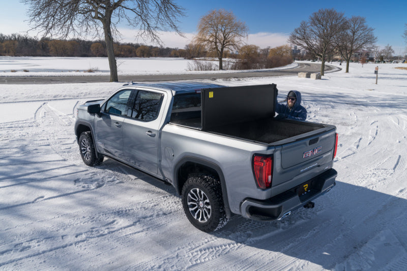 Undercover TR16018 UnderCover 99-19 Silverado / Sierra Limited/Legacy 5.5ft Triad Bed Cover