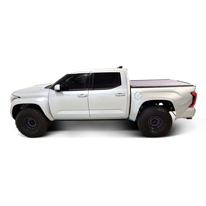 Westin 19-50285 22-26 Toyota Tundra 5ft 5in. (66in.) Bed Electric Retractable Tonneau Cover - Black
