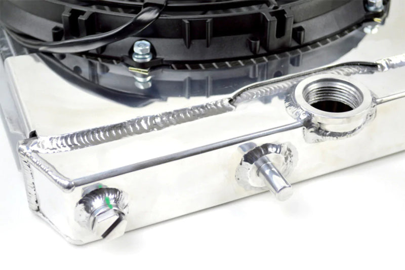 CSF 7075 96-07 Mitsubishi Evo 4/5/6/7/8/9 Full-Slim Radiator w/12in Fan & Shroud/-16AN & Slip On Fitting