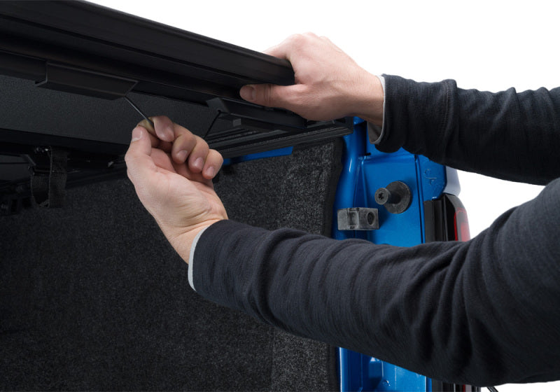 BAK 448227 19-20 Dodge Ram (New Body Style w/o RAM Box) 5ft 7in Bed Flip MX4 Matte Finish