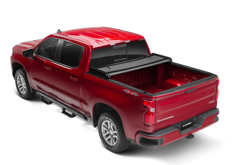 LUND 958192 Lund 14-17 Chevy Silverado 1500 (5.5ft. Bed) Genesis Elite Tri-Fold Tonneau Cover - Black