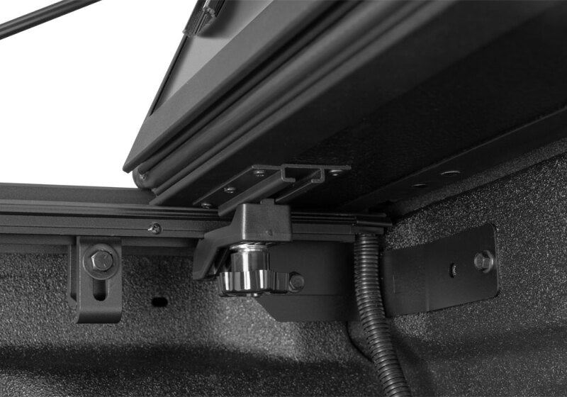 BAK 449538TS 22-25 Nissan Frontier 5ft. Bed Flip MX4 TS