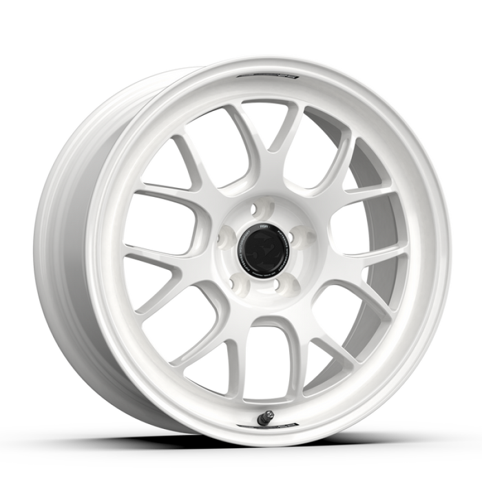 fifteen52 RSARW-89554+38 Apex RSR 18x9.5 5x114.3 38mm ET 73.1mm Center Bore Rally White
