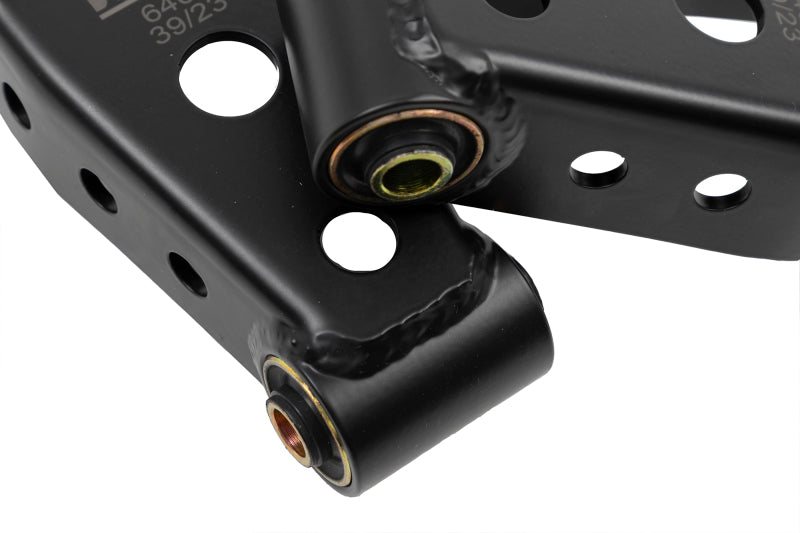 Belltech 6636 SHACKLE AND HANGER KIT 95-99 Tahoe/Yukon 4 door 4inch