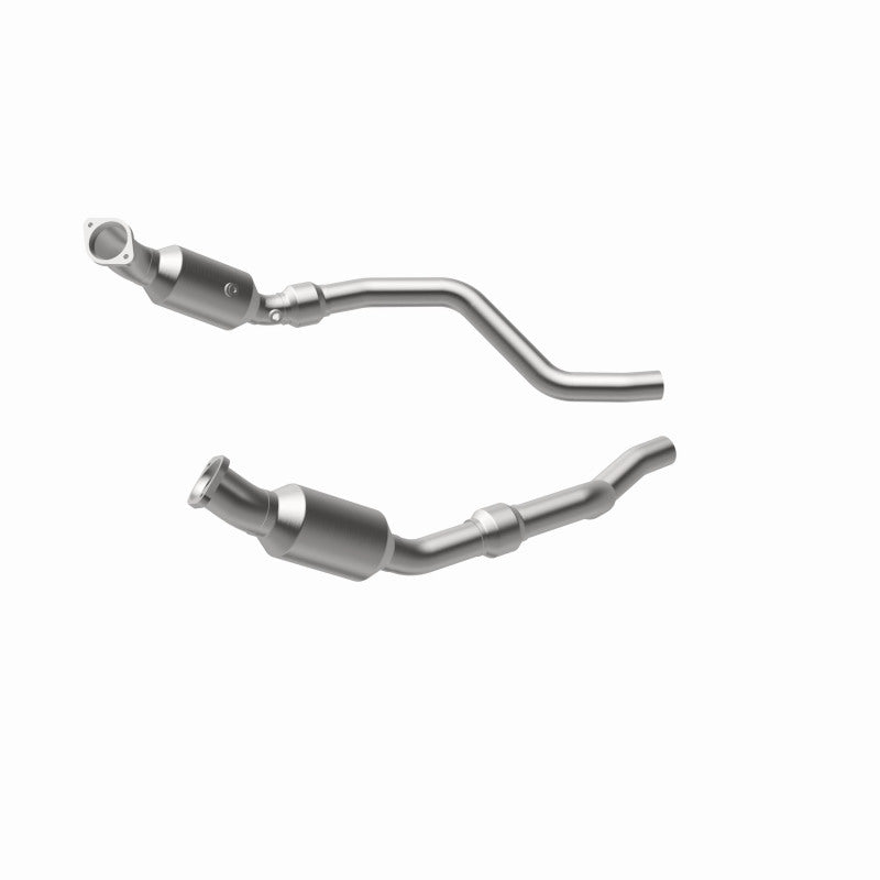 Magnaflow 16421 MagnaFlow Conv D/F 05- 300C/Magnum 5.7 w/cats