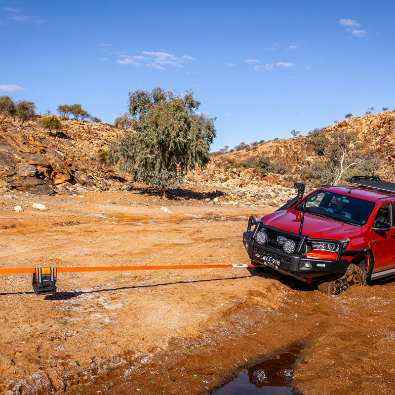 ARB RK12A Weekender Recovery Kit Incl 17600lb Recovery Strap/4.75T Shackles