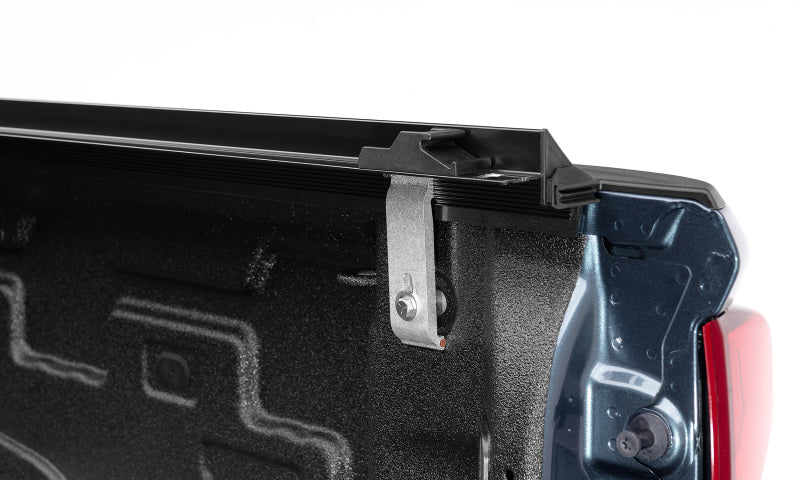 LUND 96893 Lund 07-17 Chevy Silverado 1500 (6.5ft. Bed) Genesis Elite Roll Up Tonneau Cover - Black