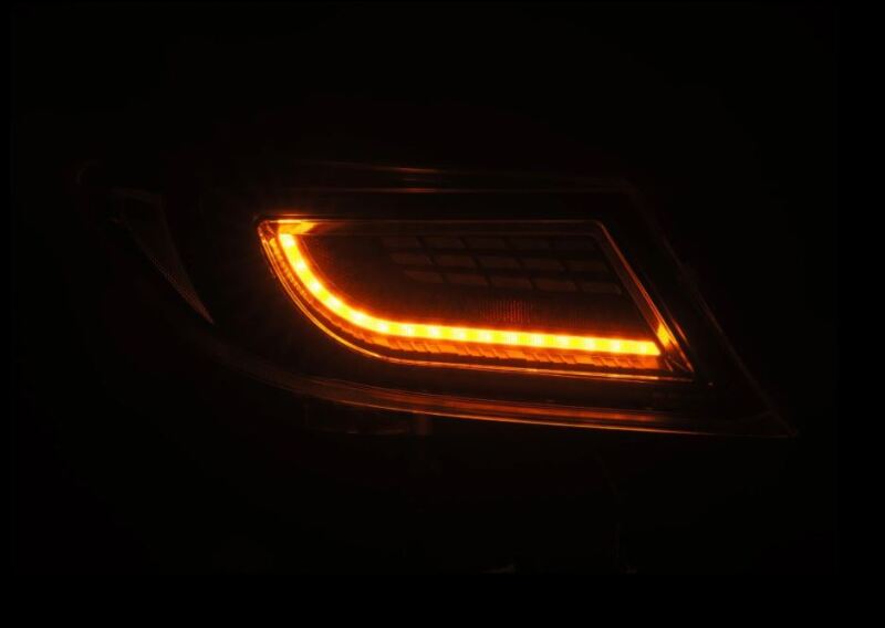 AlphaRex 675040 ARX LUXX Tail Lights