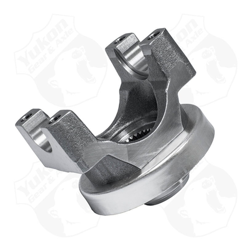 Yukon Gear & Axle YY GM40015850 Yukon Gear Yoke For GM 7.5in and 7.625in (Mech 3R) in a Triple Lip Design