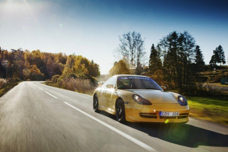 Ohlins POZ MI00S1 99-04 Porsche 911 Carrera (996) RWD Road & Track Coilover System