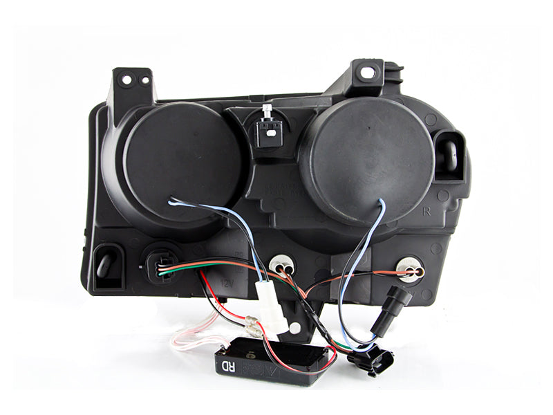 ANZO 121152 2005-2010 Chrysler 300 Projector Headlights w/ Halo Black (Does Not Fit S Models)