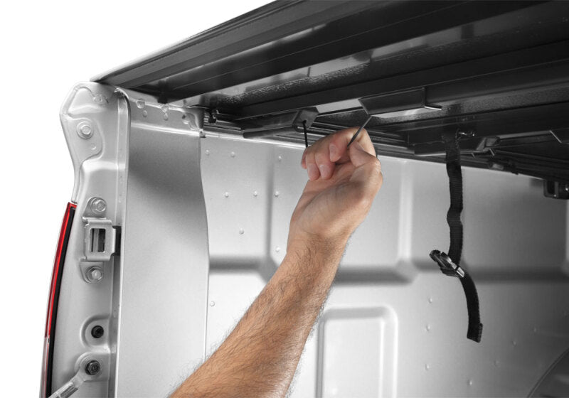 BAK 226525 16-20 Nissan Titan 5ft 6in Bed Flip G2