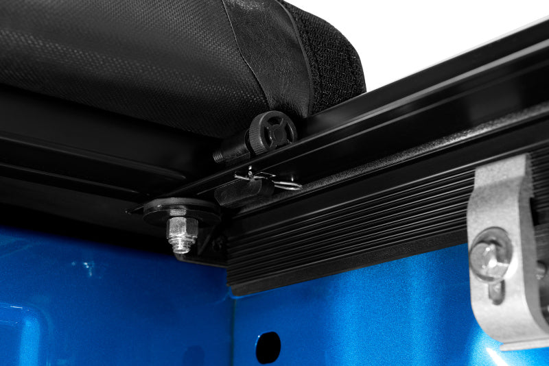 LUND 96074 Lund 04-18 Ford F-150 (8ft. Bed) Genesis Roll Up Tonneau Cover - Black