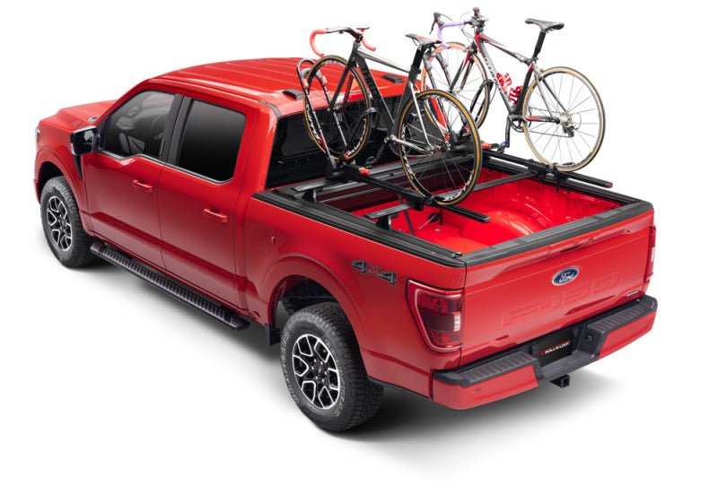 Roll-N-Lock 151E-XT 17-22 Ford Super Duty (81.9in. Bed Length) E-Series XT Retractable Tonneau Cover