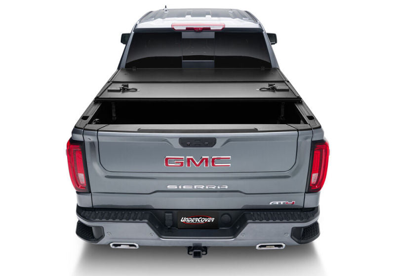 Undercover TR16018 UnderCover 99-19 Silverado / Sierra Limited/Legacy 5.5ft Triad Bed Cover