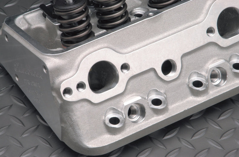Edelbrock EDE60759 SBC Performer Cylinder Head - Assm.