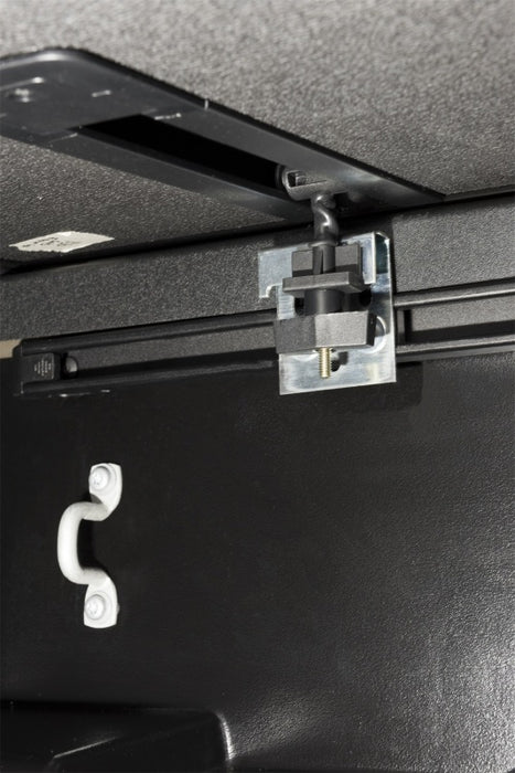 Extang 83465 14-16 Toyota Tundra (6.5ft) (Works w/o Rail System) Solid Fold 2.0