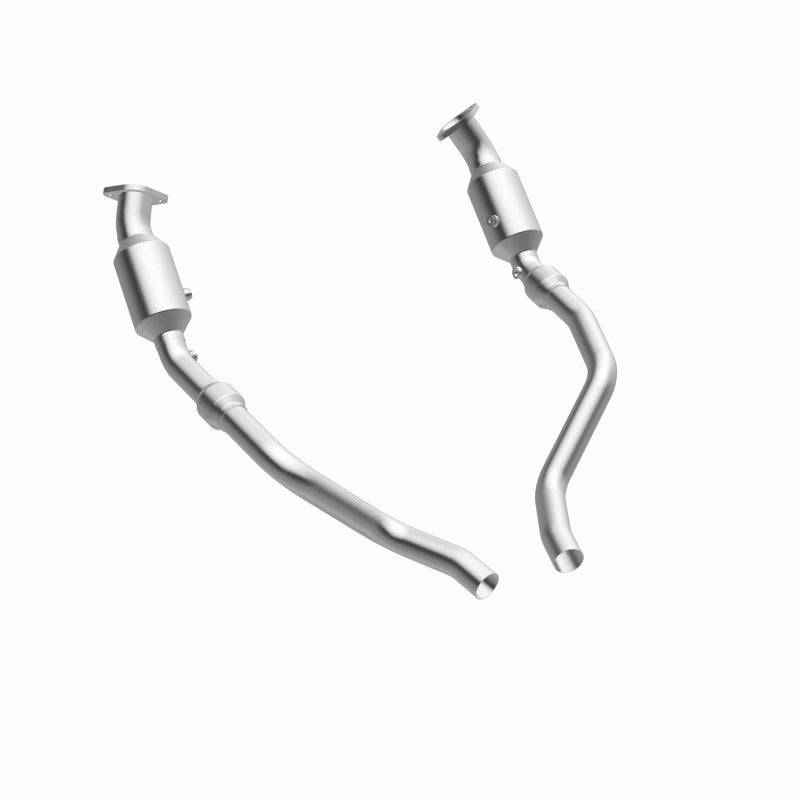 Magnaflow 16421 MagnaFlow Conv D/F 05- 300C/Magnum 5.7 w/cats
