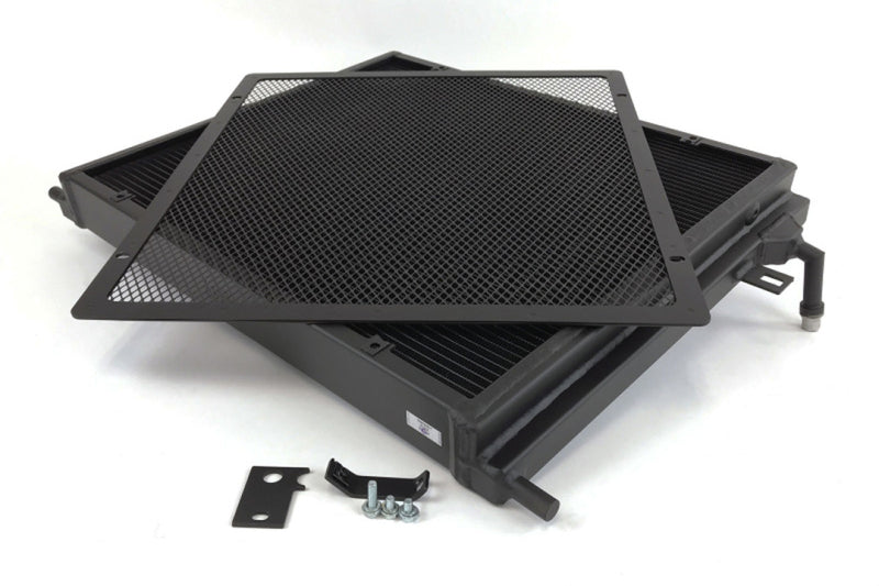 CSF 8075V 2014+ BMW M3/M4 (F8X) Front Mount Heat Exchanger w/Rock Guard - Black