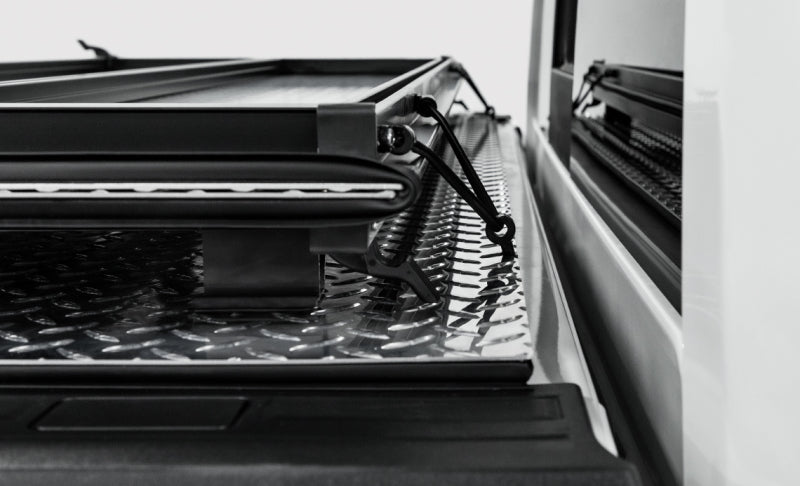 Access B1020039 LOMAX Tri-Fold Cover 15-19 Chevy / GMC Full Size 1500 / 2500 / 3500 6ft 6in Bed