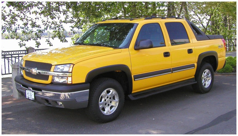 Bushwacker 40920-02 03-06 Chevy Avalanche 1500 OE Style Flares 4pc w/out Body Hardware - Black