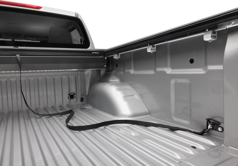 Roll-N-Lock LG845M 2022 Nissan Frontier Crew Cab (58.6in. Bed) M-Series Retractable Tonneau Cover