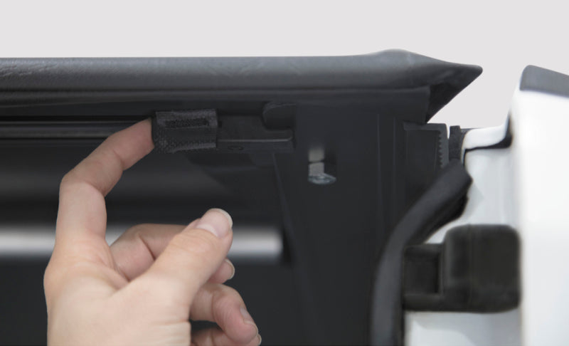 Access 32209 Literider 99-06 Chevy/GMC Full Size 6ft 6in Stepside Bed (Bolt On) Roll-Up Cover