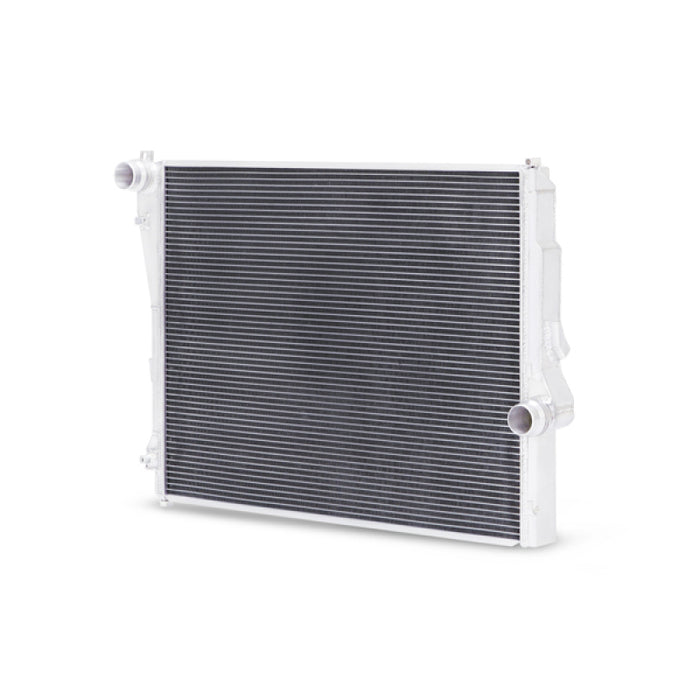 Mishimoto MMRAD-E46-323 99-06 BMW 323i/323i/328i/330i Performance Aluminum Radiator